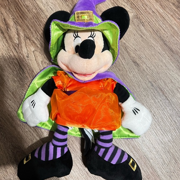 Halloween Minnie Mouse plush Disney store exclusive - Picture 5 of 5